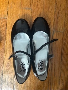 Girls Black Patent Mary Jane Ballet Flats with Buckle Strap